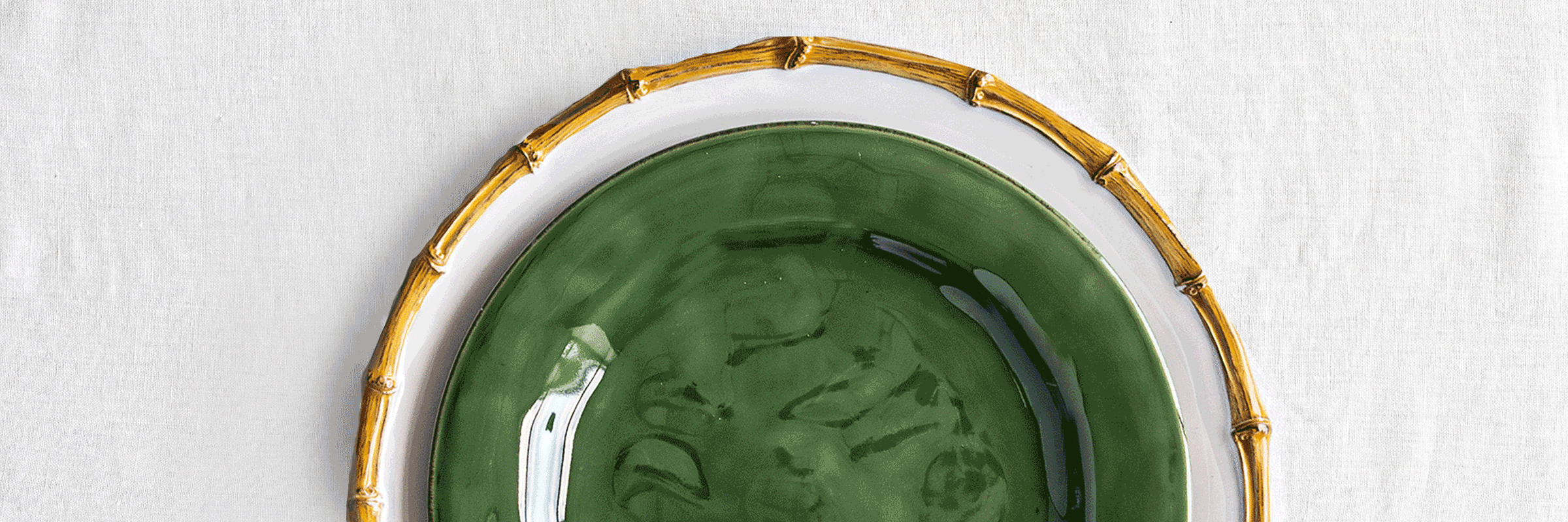 Herbaceous Basil Blend mix & match showing bamboo and puro plates
