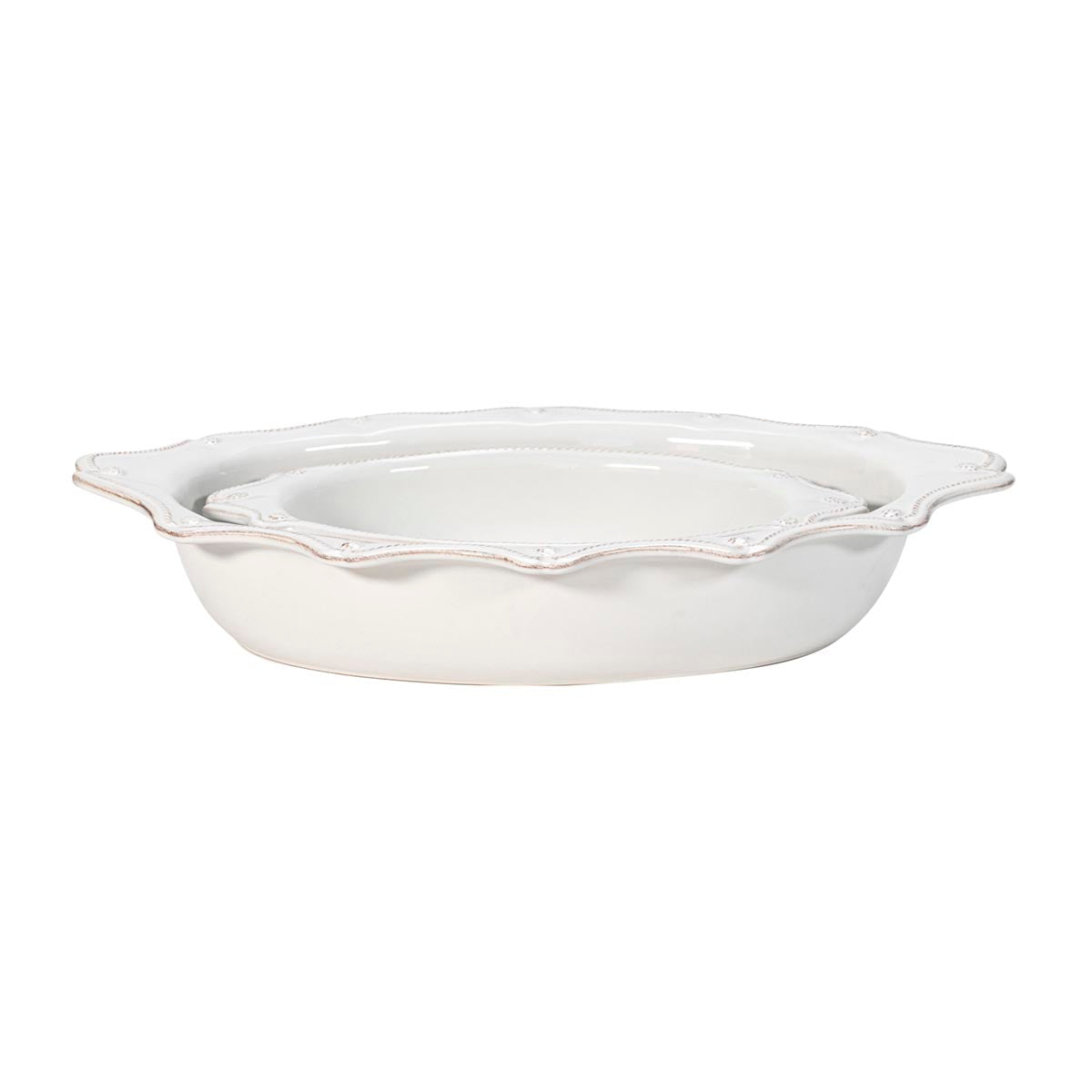A space-efficient nesting set that’s as pretty as it is practical! Our abundantly sized 18” oval baking dish boasts a striking scalloped rim to frame whatever triumph you bake and serve up for large crowds on holidays, special occasions, and weekends. Pair it with our 11” oval baking dish, designed to complement and nestle neatly inside for fabulous, functional storage in your cupboard.