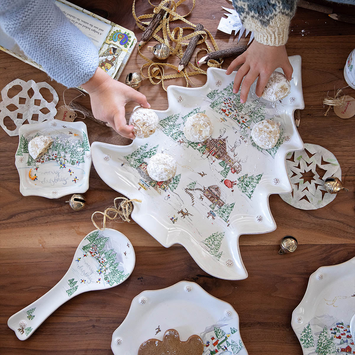 Berry & Thread North Pole 15 in Tree Platter – Juliska