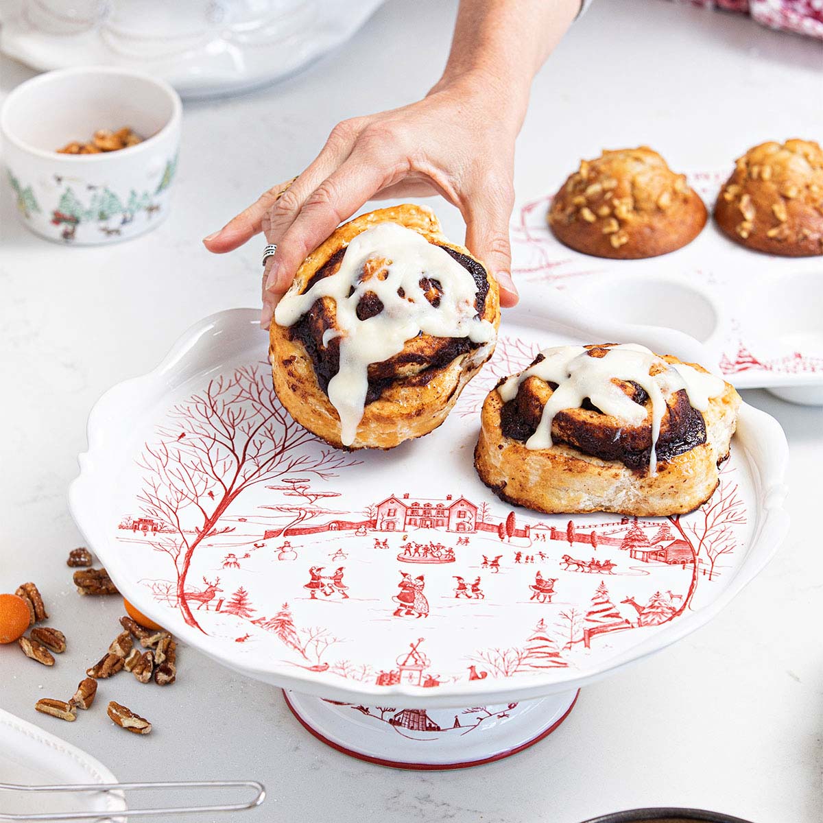 Country Estate Winter Frolic Cake Stand - Ruby – Juliska