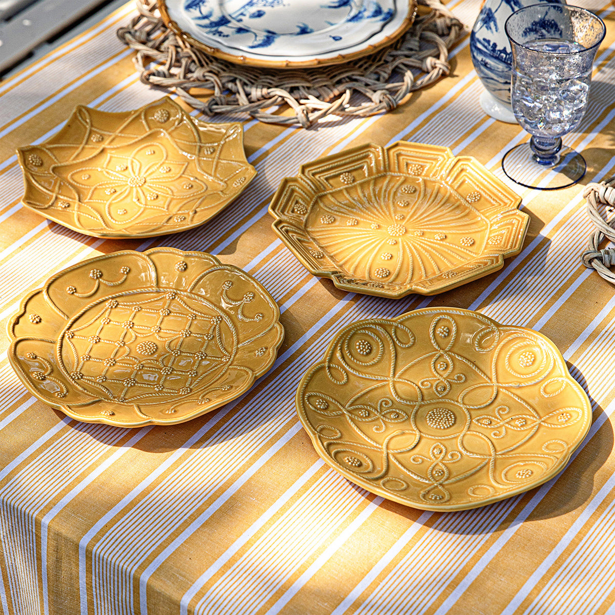Jardins Du Monde Dessert/Salad Plate Assorted Set /4 - Daffodil