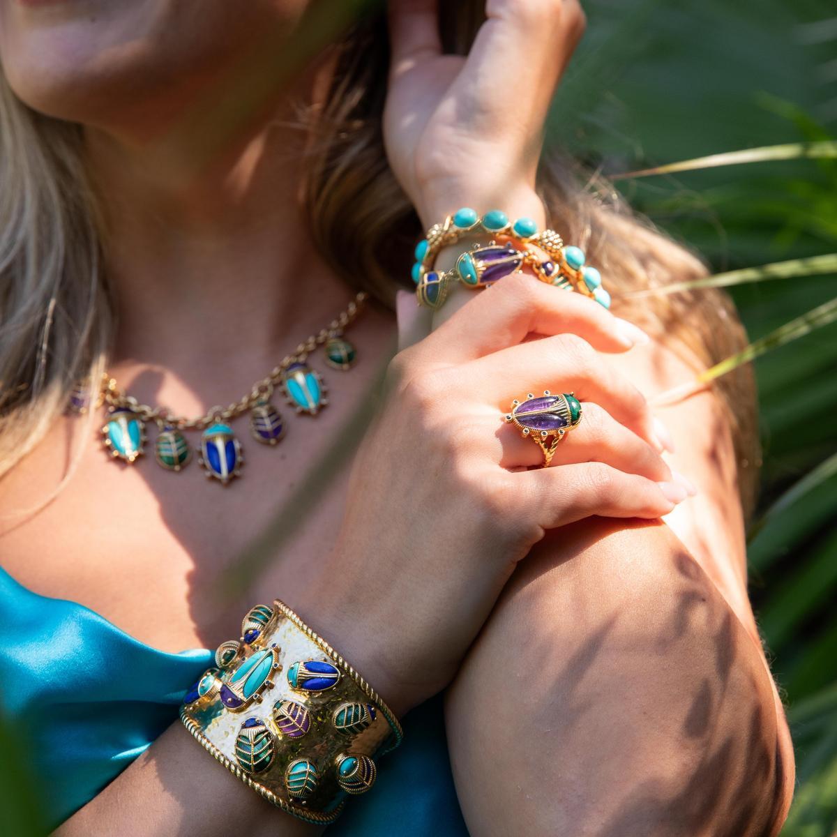 Scarab Grande Ring Malachite Amethyst, handcrafted details