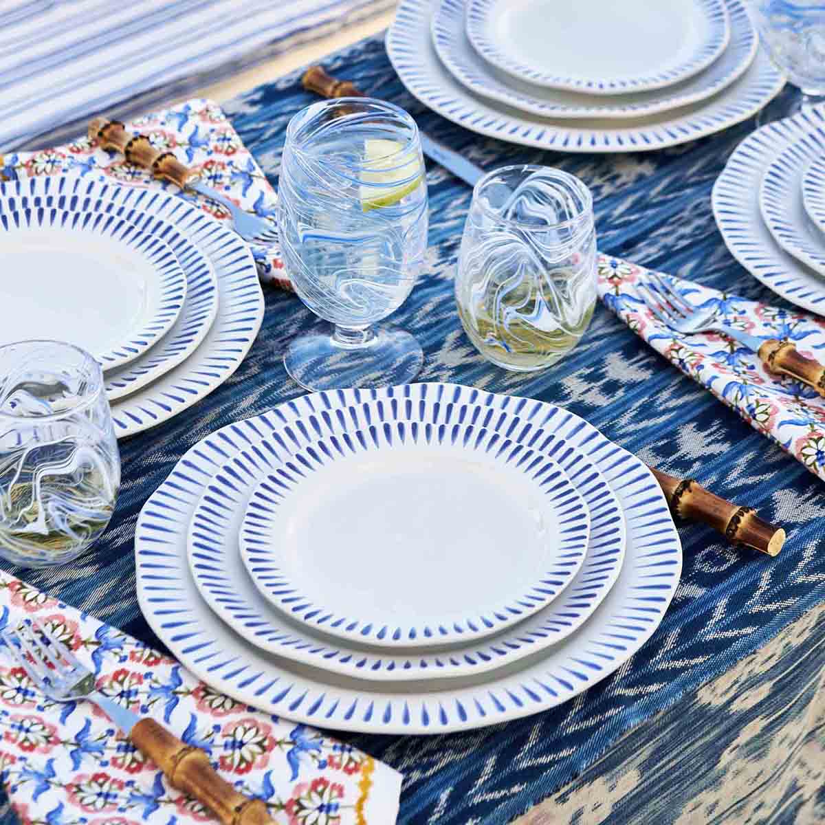 Sitio Stripe 17 in Serving Platter - Delft Blue – Shop Juliska