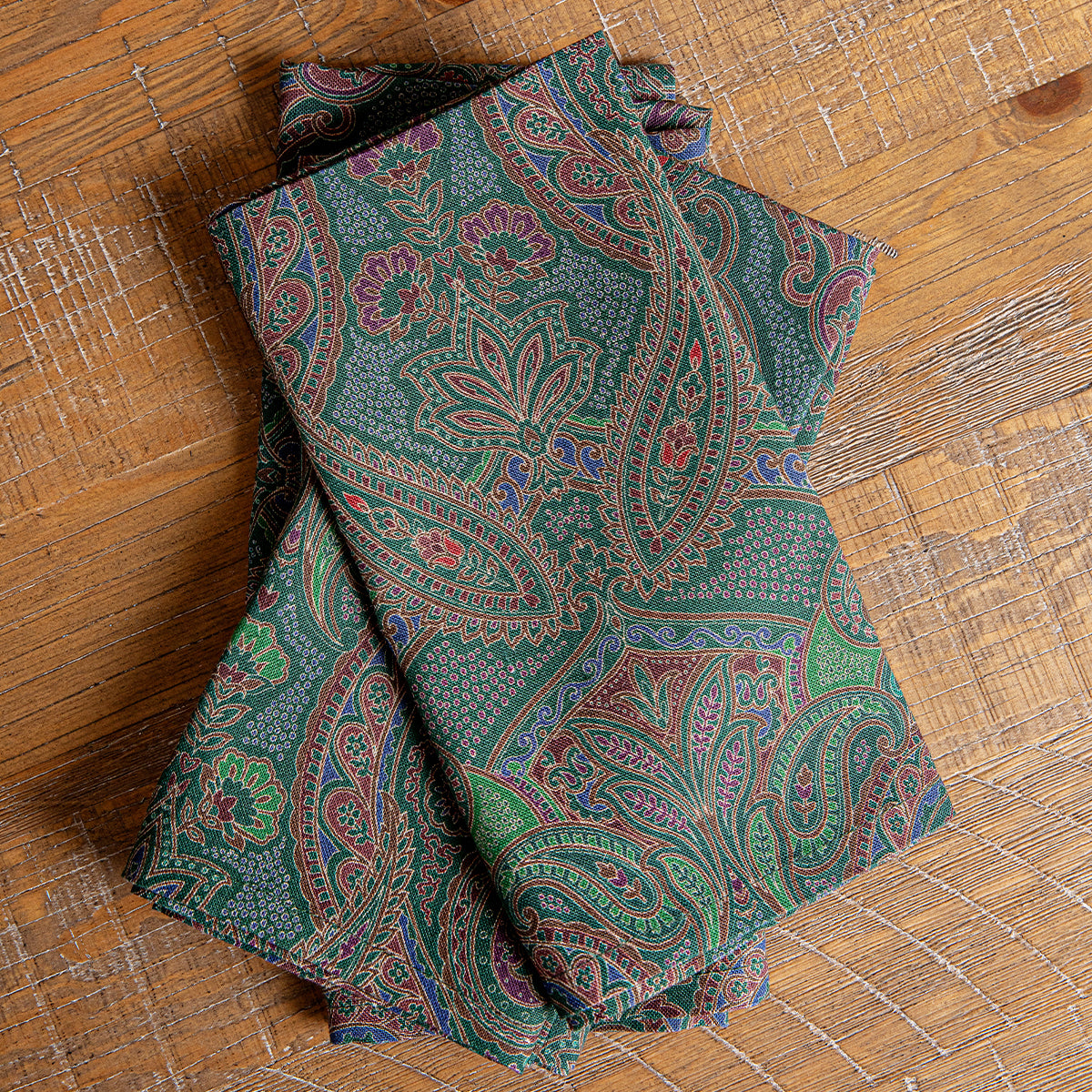 Paisley Napkin Set/4 - Evergreen - lifestyle setting