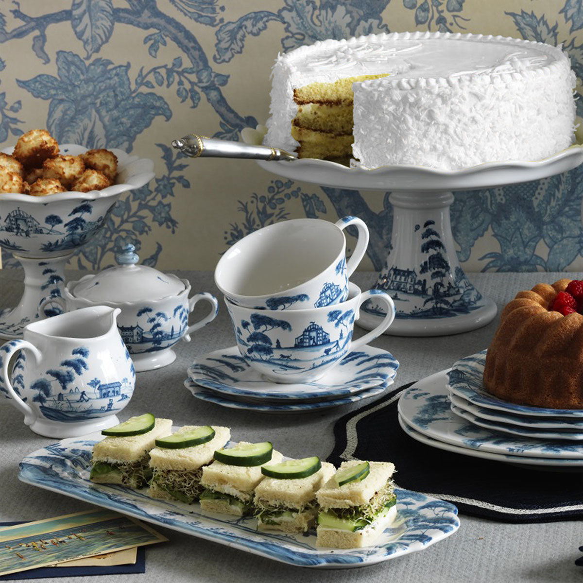 ヴィンテージ　Delfts Couple Dish ５枚組　Bluewhite Country Estate 15 in Hostess Tray - Delft Blue – Juliska