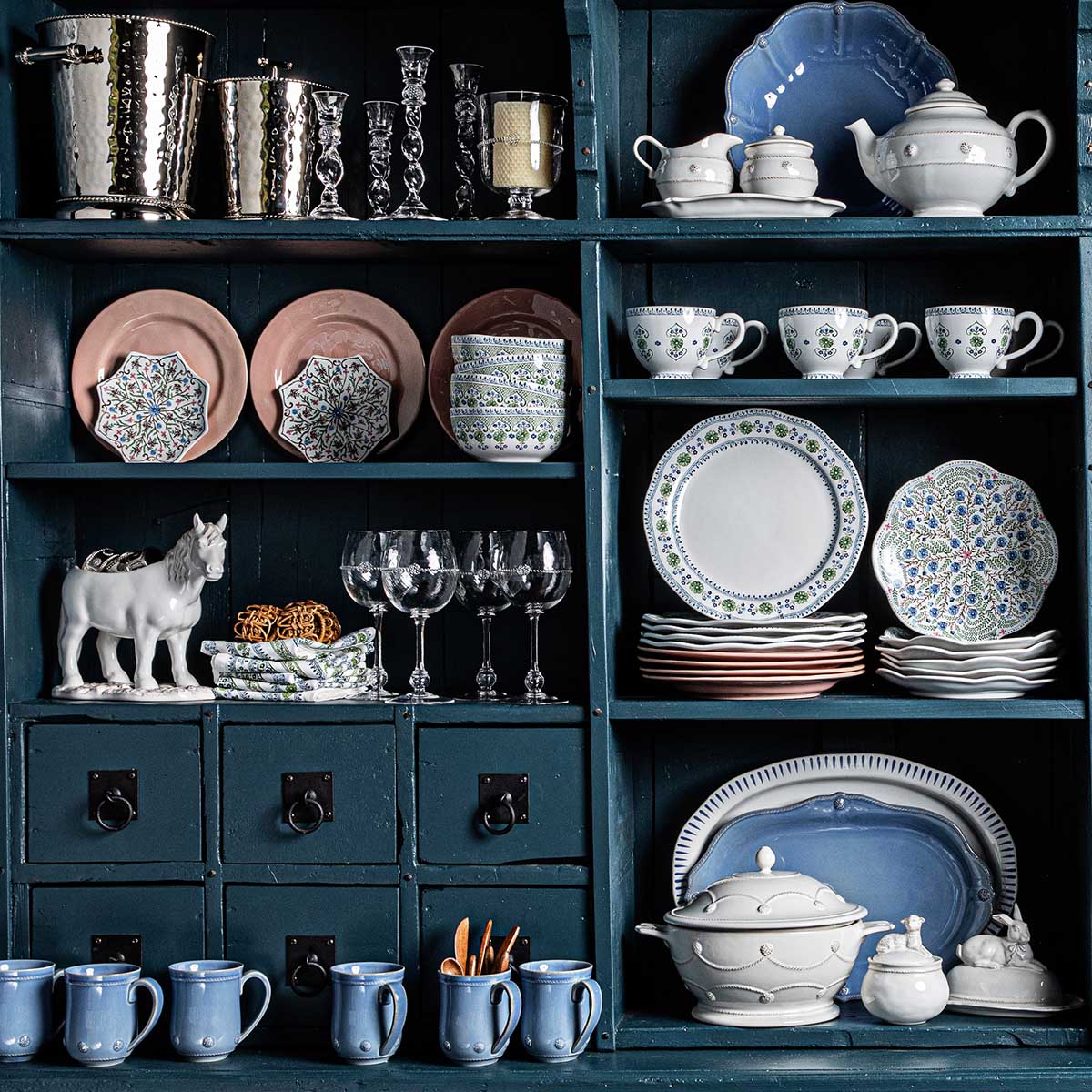 Villa Seville 16pc Place Setting - Chambray – Shop Juliska