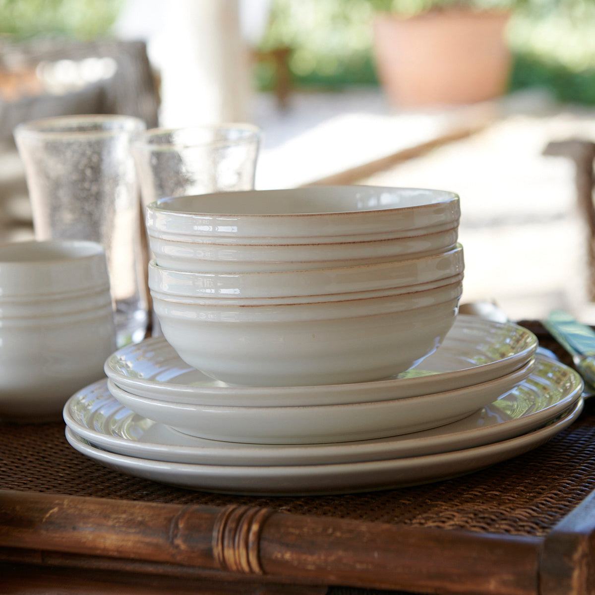 Bilbao Cereal/Ice Cream Bowl - Whitewash, detail view