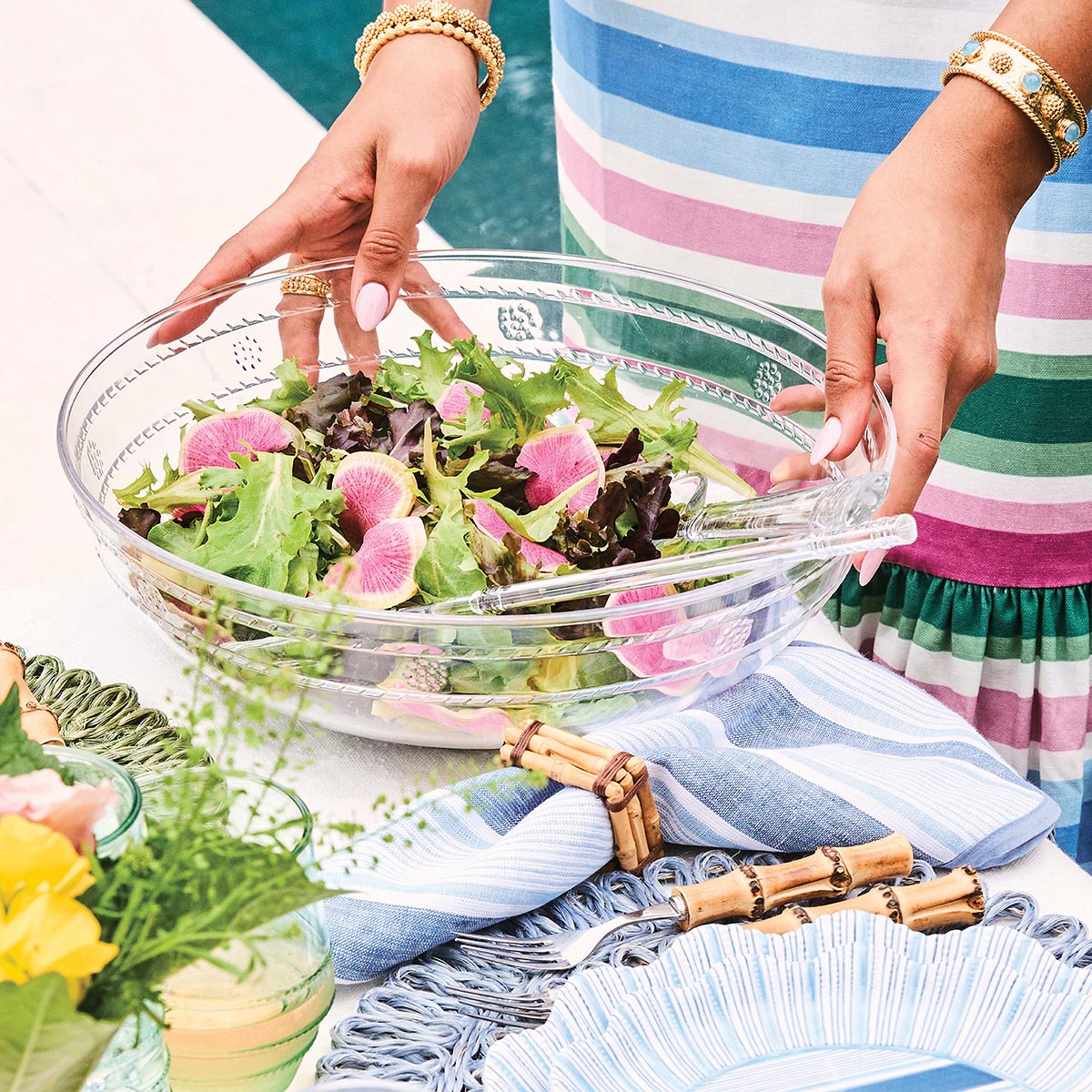Isabella Acrylic 13 in Serving Bowl – Juliska