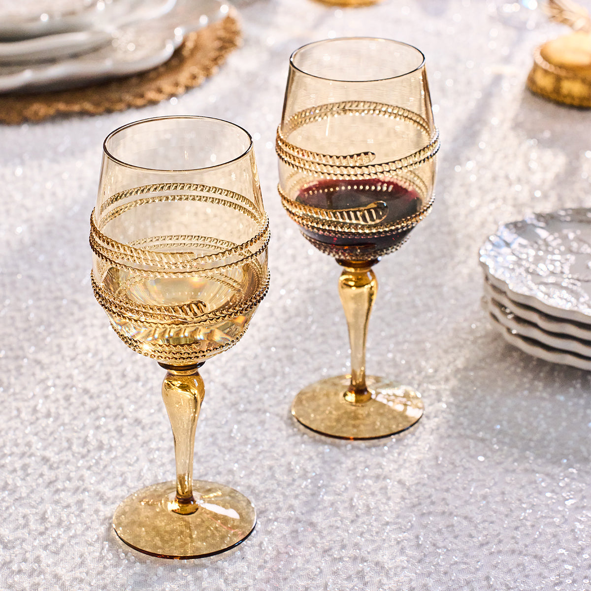 Ella Wine Glass - Amber - detail view