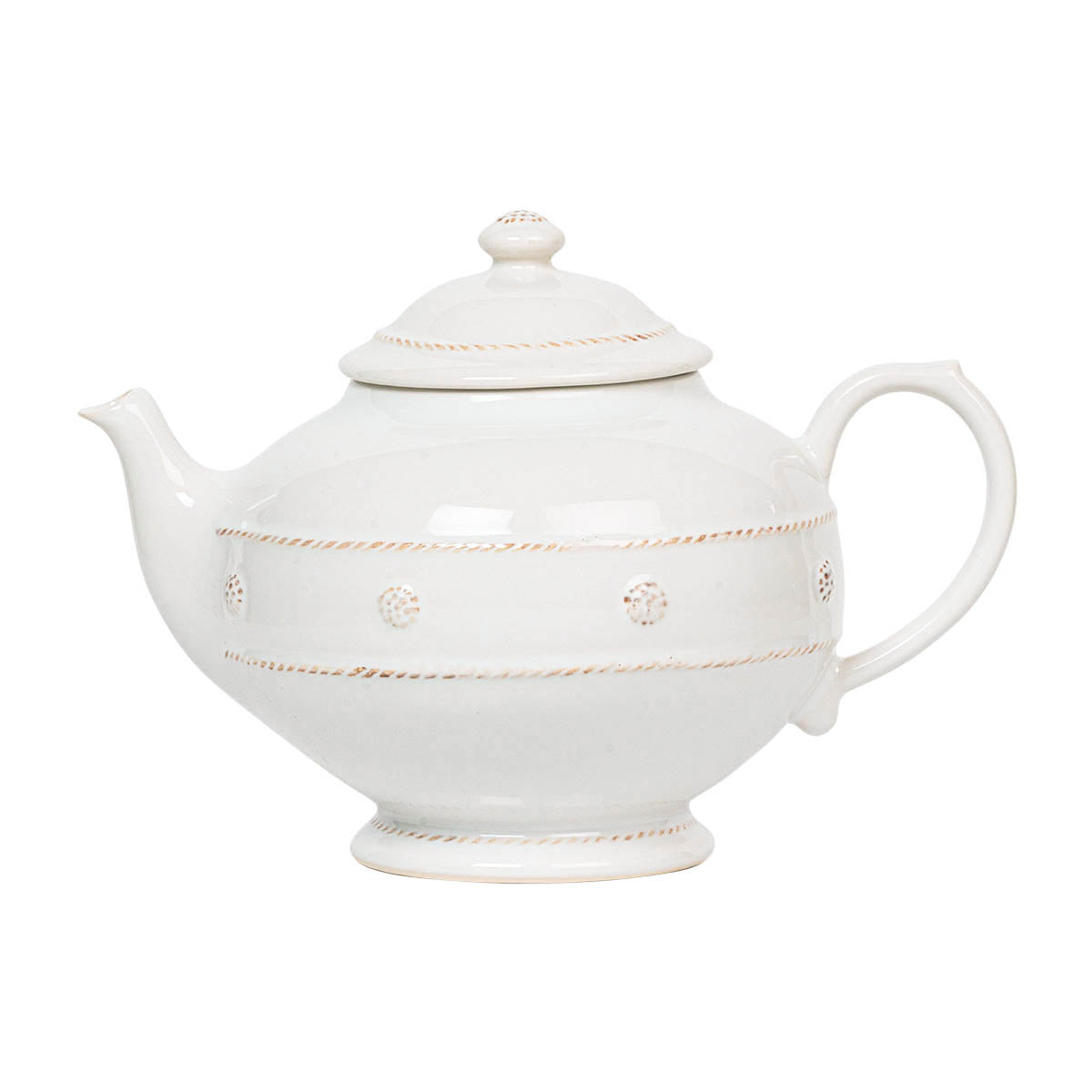 Soothe spirits with the timeless ritual of tea. Our rotund teapot is clad in joyful garlands for an enduringly classic look that mixes seamlessly with all of our collections.