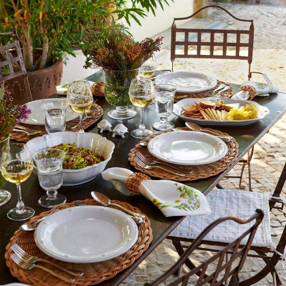 Berry & Thread lunch table.