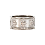 rom our Berry & Thread Collection- Add gleaming accent to your table with this tailored napkin ring that lends a splash of subtle sparkle to any occasion, be it a casual weekend brunch or upscale dinner party.