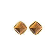 From our Blandine Collection, these clip earrings frame your face with glinting gold. As you catch your reflection while wearing these statement earrings, be reminded to drink in the fresh air and stay grounded.