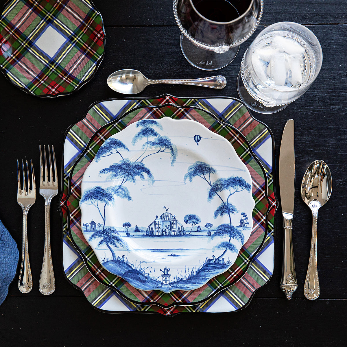 Juliska Country Estate Side/Cocktail Plate, Delft Blue- La Petite Maison Juliska Country Estate Side/Cocktail Plate, Delft Blue- La Petite Maison