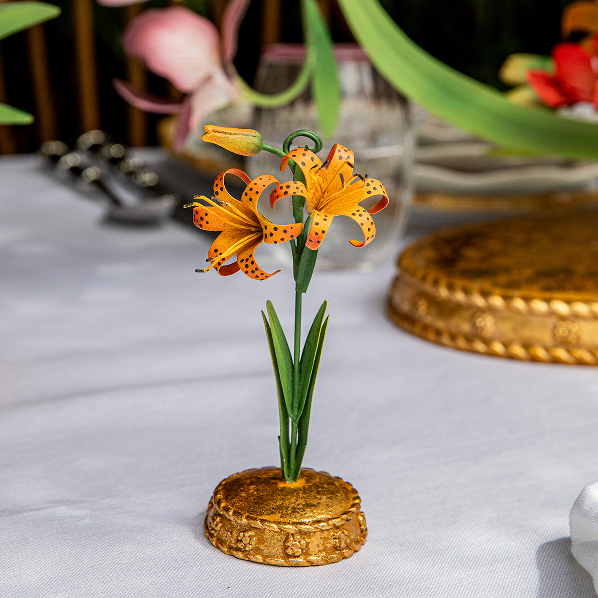 Meadow Walk Tiger Lily Place Card Holder - Orange – Juliska