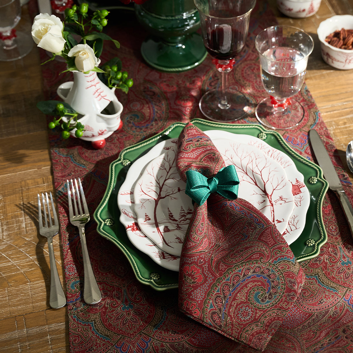 Paisley Napkin Set/4 - Red - lifestyle setting