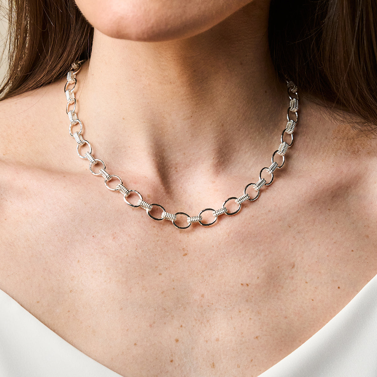 Cleopatra Small Link Necklace, 16"+2" - Silver Close Up 
