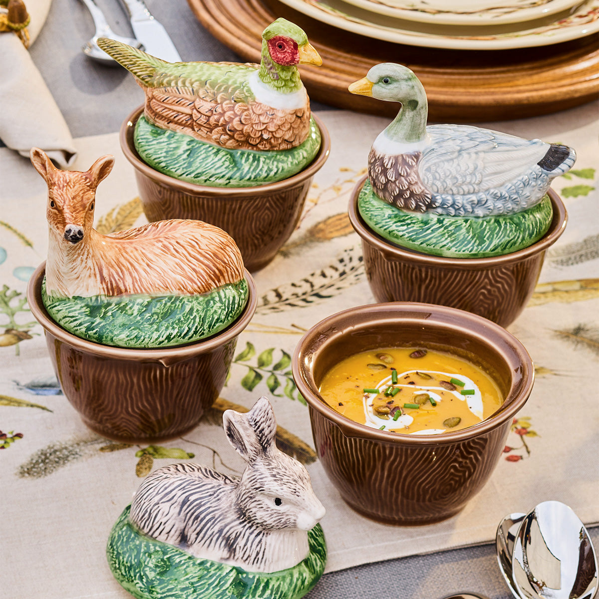 英国　John Mortlock 金彩　鳥文様　キャビネットプレート Forest Walk Rabbit Bowl with Lid - Multi – Juliska