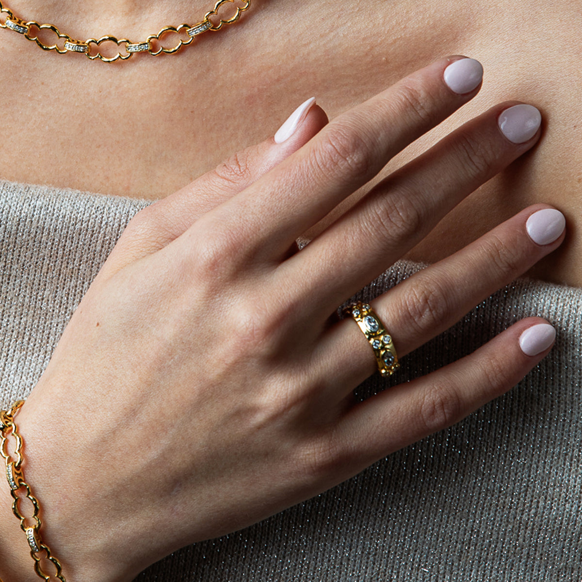Maharani Hammered Ring - Clear Cubic Zirconia lifestyle close up on finger