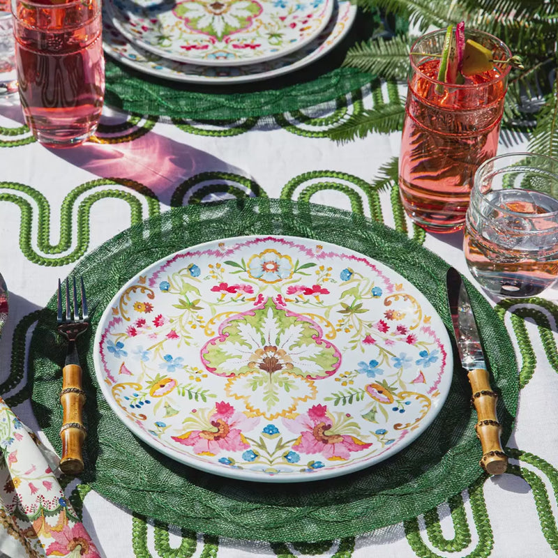 Load video: Video of the Sofia Collection on an Outdoor Table