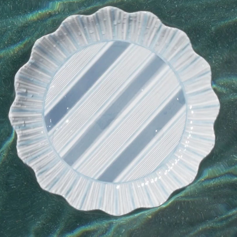 Load video: Straw Loop Oval Placemat - Seagrass
