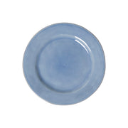 Dish up a side of understated beauty with this side/cocktail plate that lives up to its name - Puro - and is the perfect neutral blue hue to serve up everything from delicate confections at teatime to savory tapas at cocktail hour.
