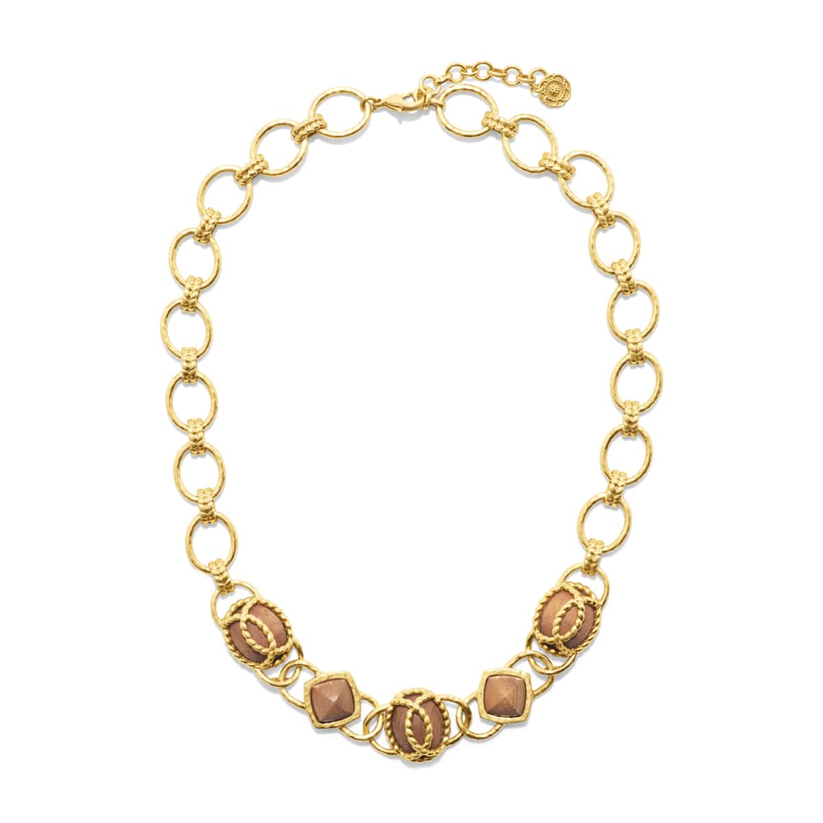 Gold chain necklace with teak ornamentation.